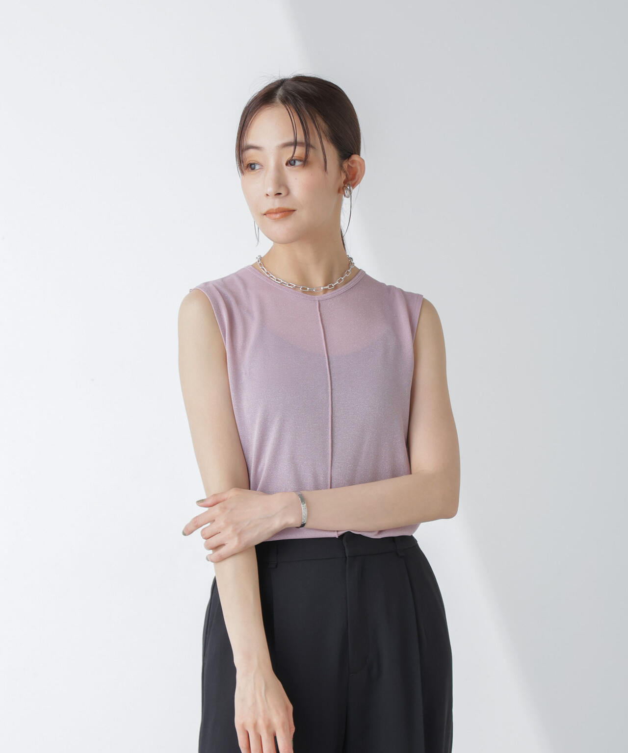 ラメシアーノースリーブカットトップス