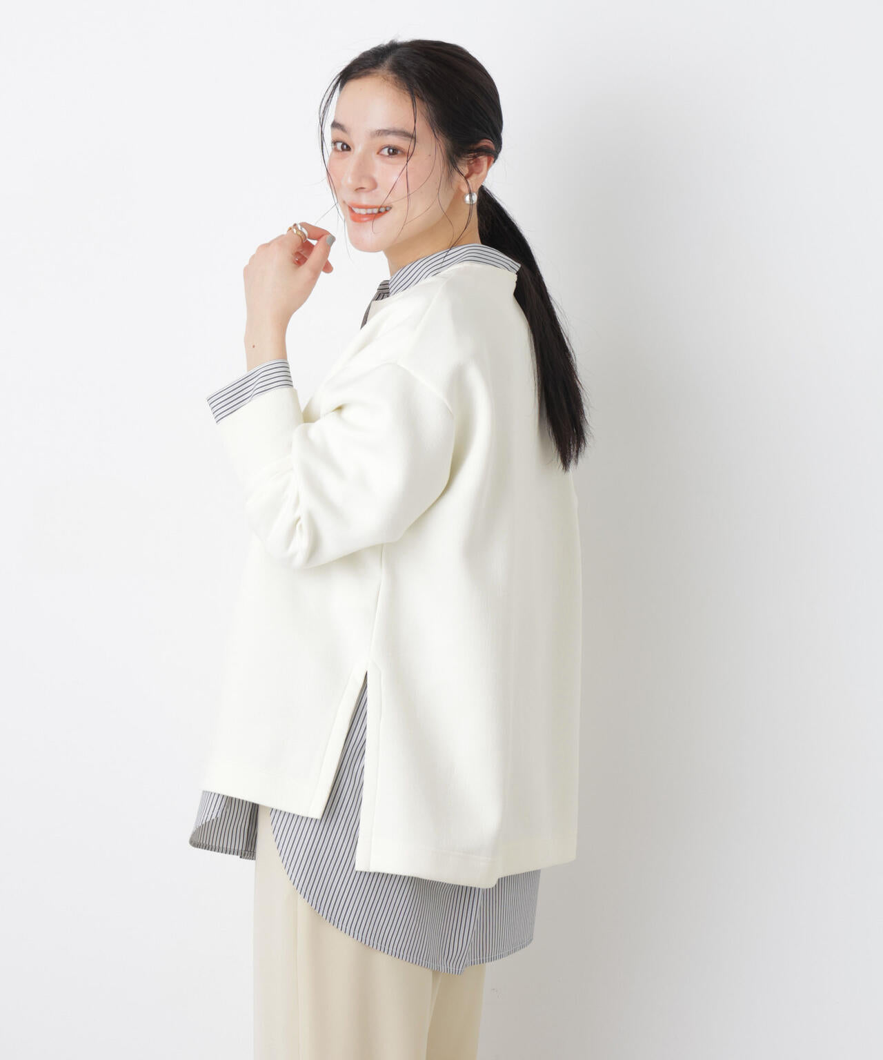 ダンボールカットキーネックスリットトップス