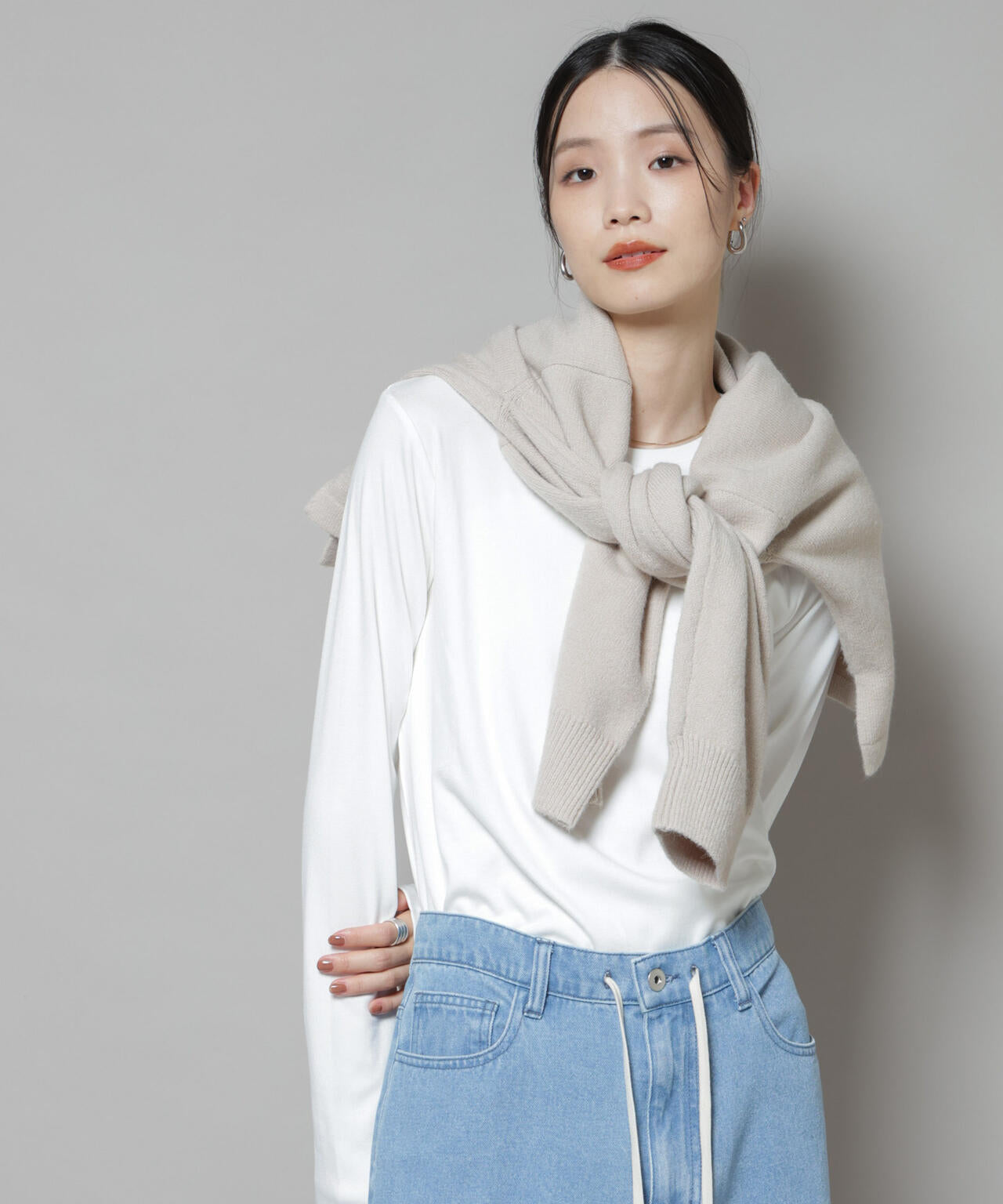 吸湿発熱クルーネックロングスリーブTシャツ