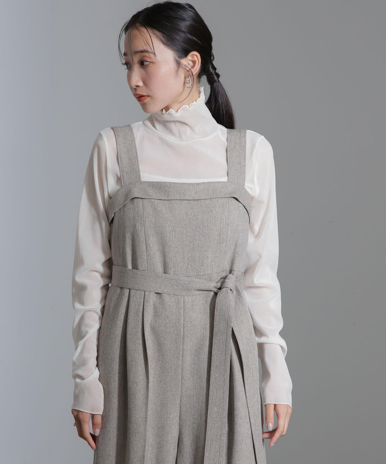 ベロアチュールタートルプルオーバー