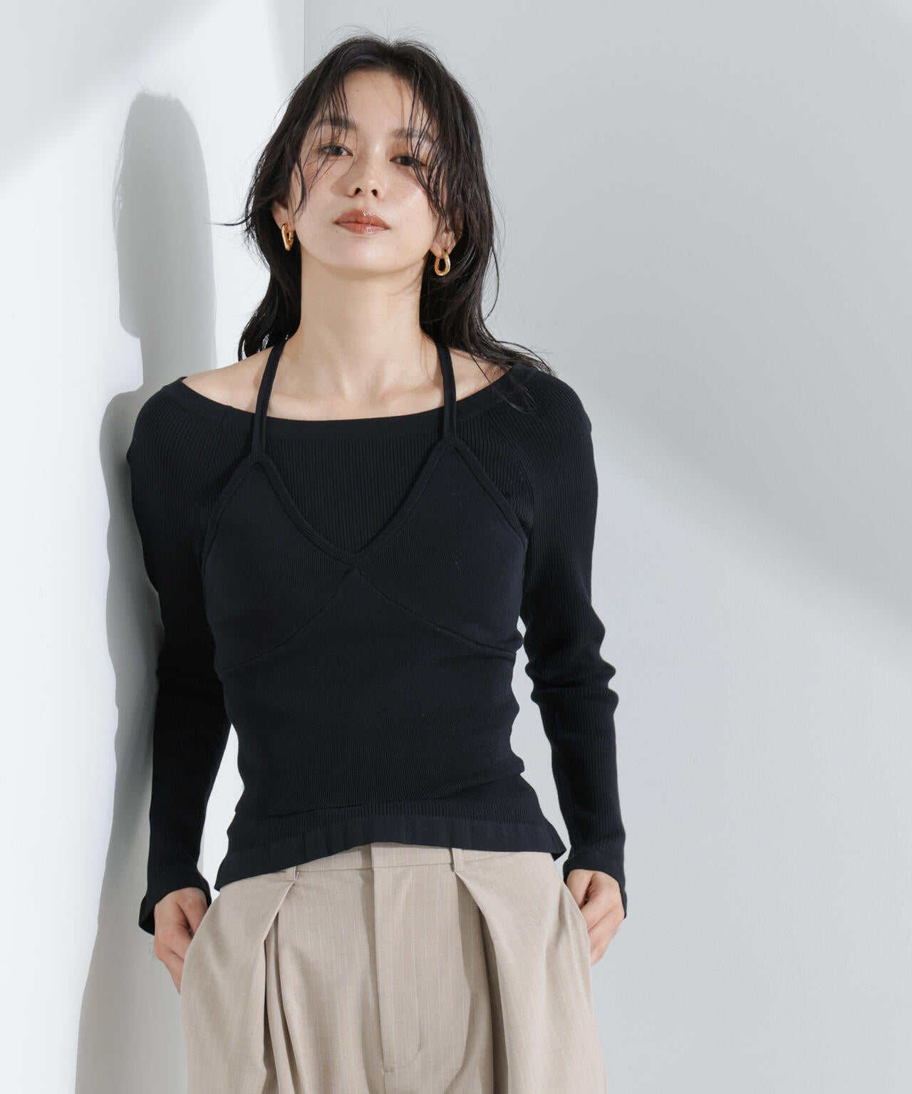 ホルターネックキャミ付きリブトップス