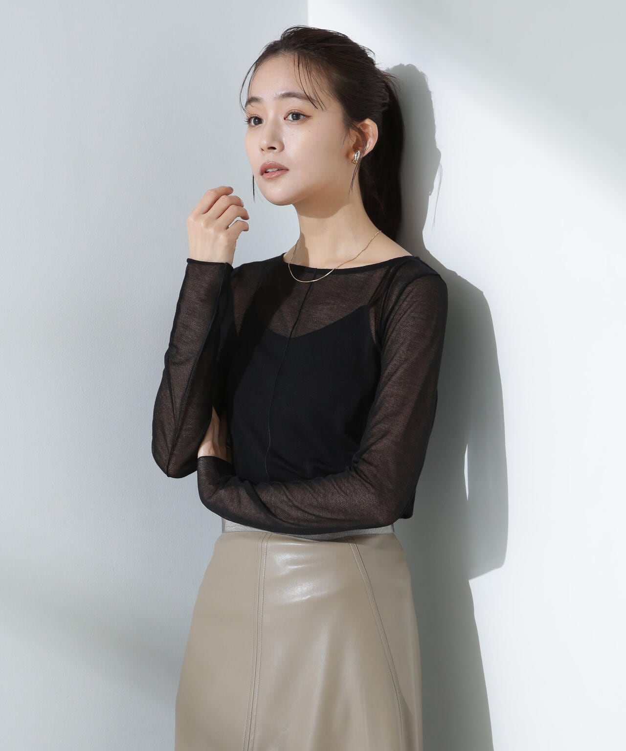 梨地シアーカットトップス