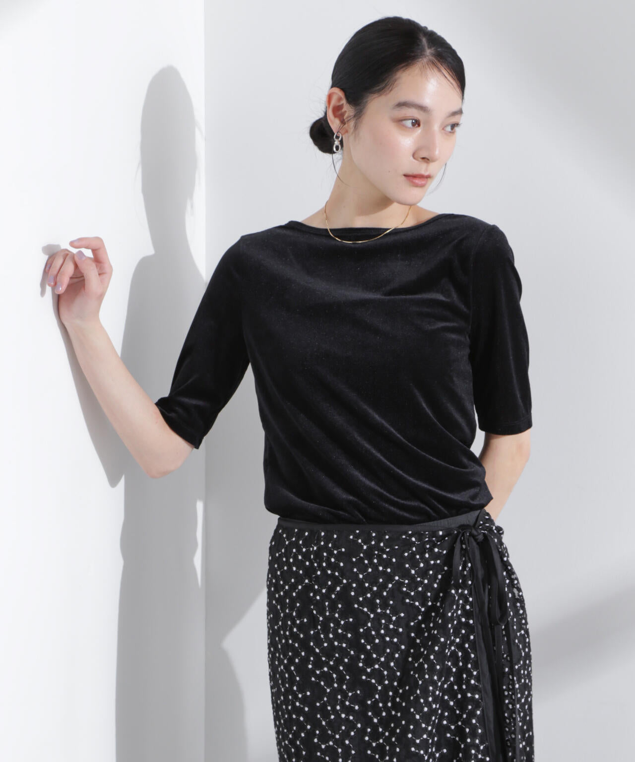 シアーベロアバックオープン5分袖Tシャツ