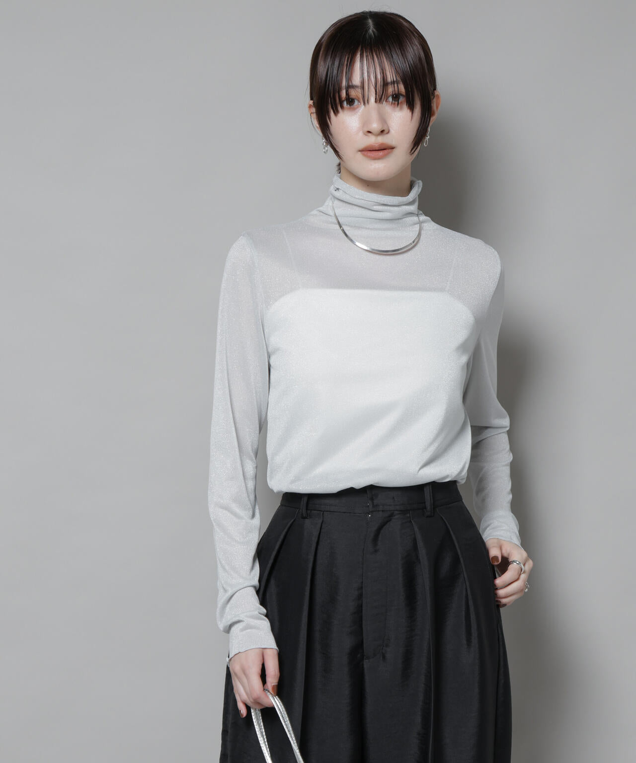 ラメシアータートルカットトップス