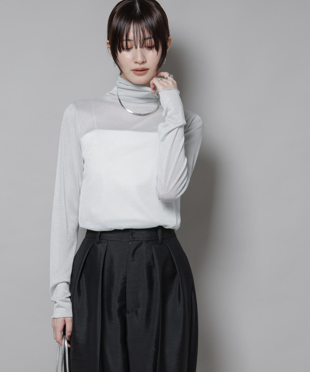 ラメシアータートルカットトップス