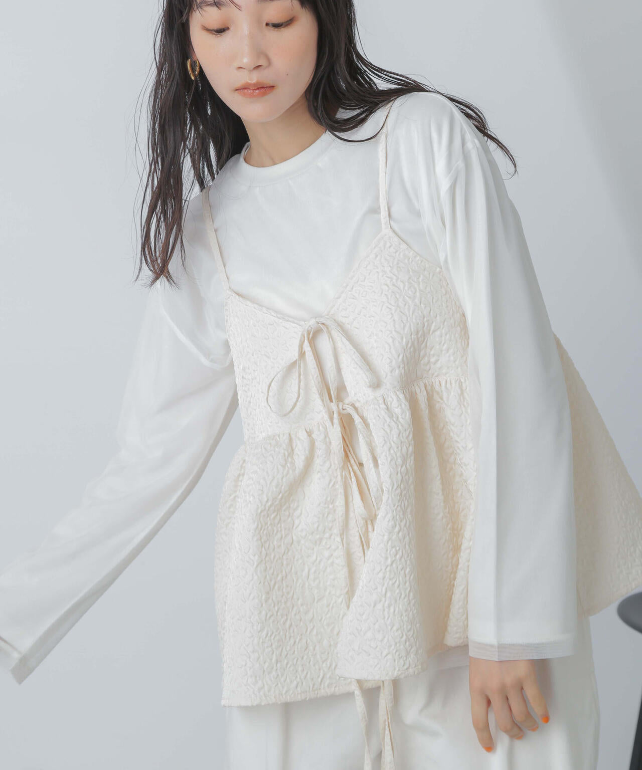 チュールレイヤードロングスリーブTシャツ