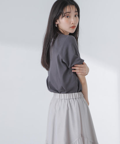 ロゴプリントTシャツ