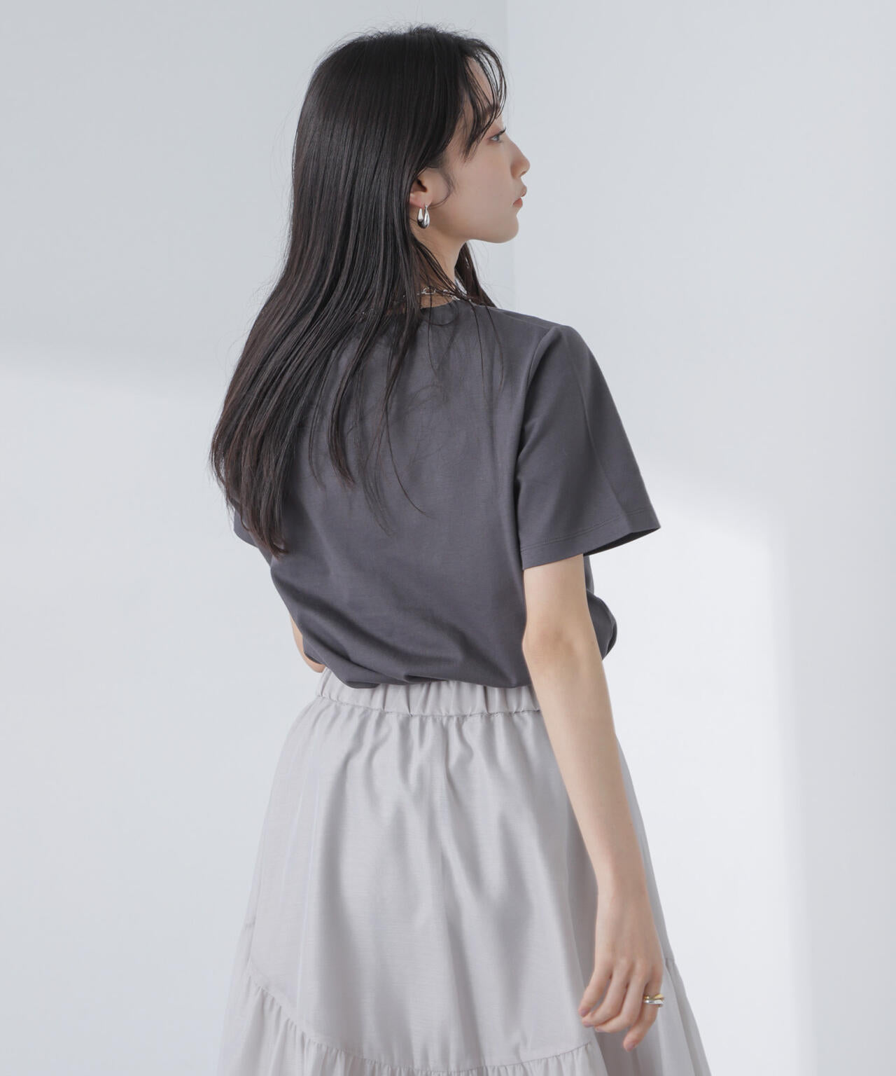 ロゴプリントTシャツ