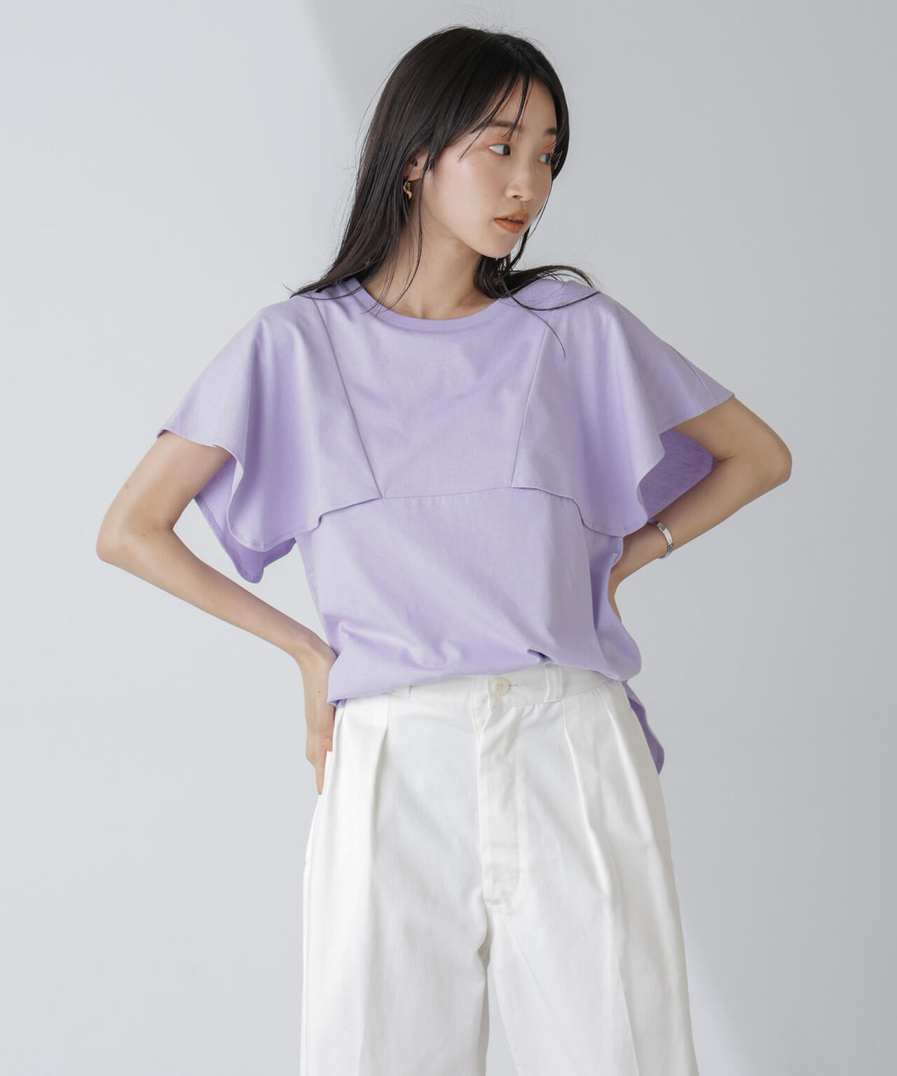 変形スリーブカットトップス