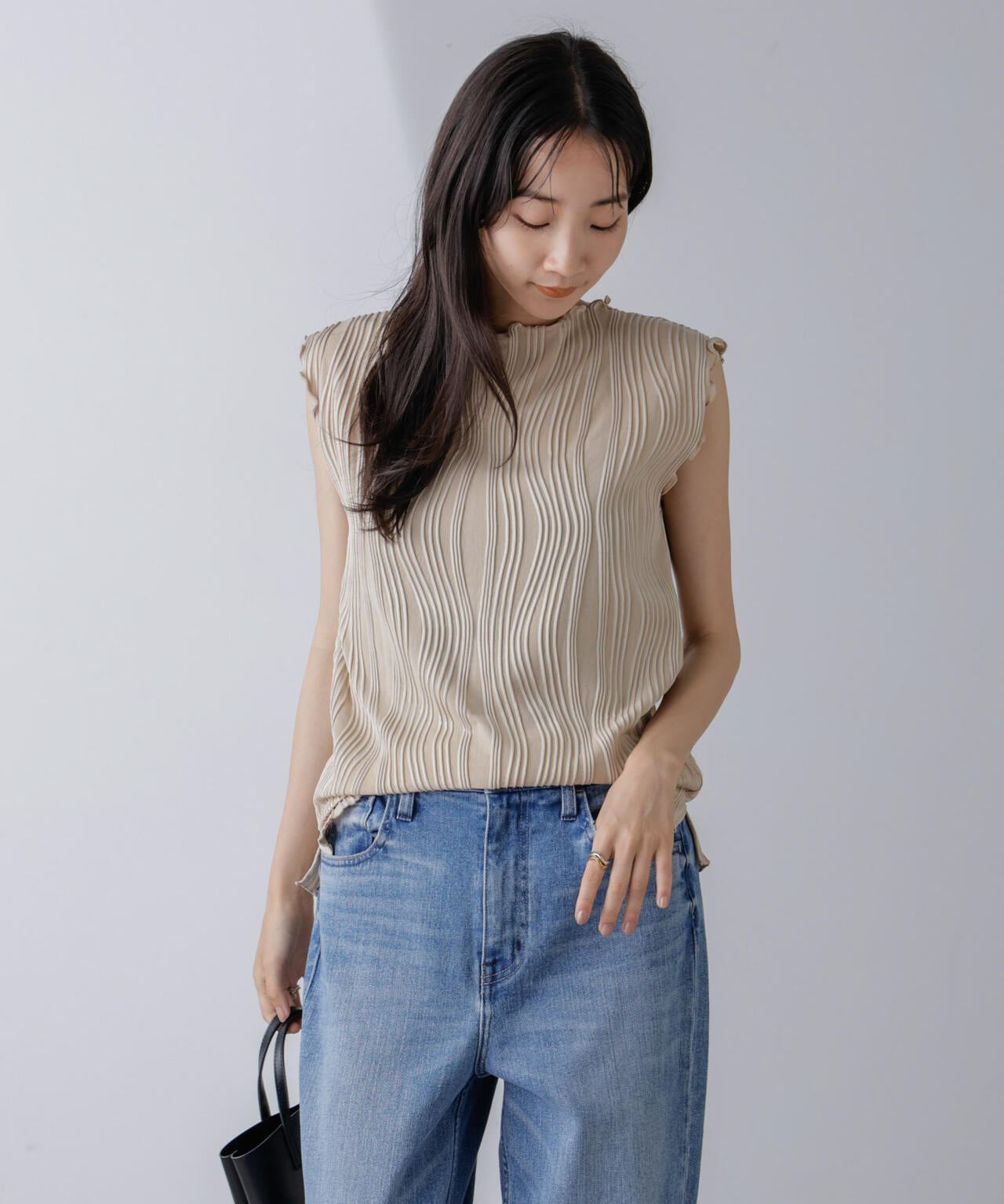 ウェーブリップルカットノースリーブトップス(セットアップ可)
