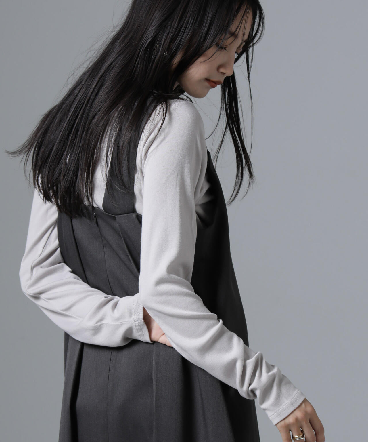 ジンジャー吸湿発熱抗菌防臭クルーネックカットソー