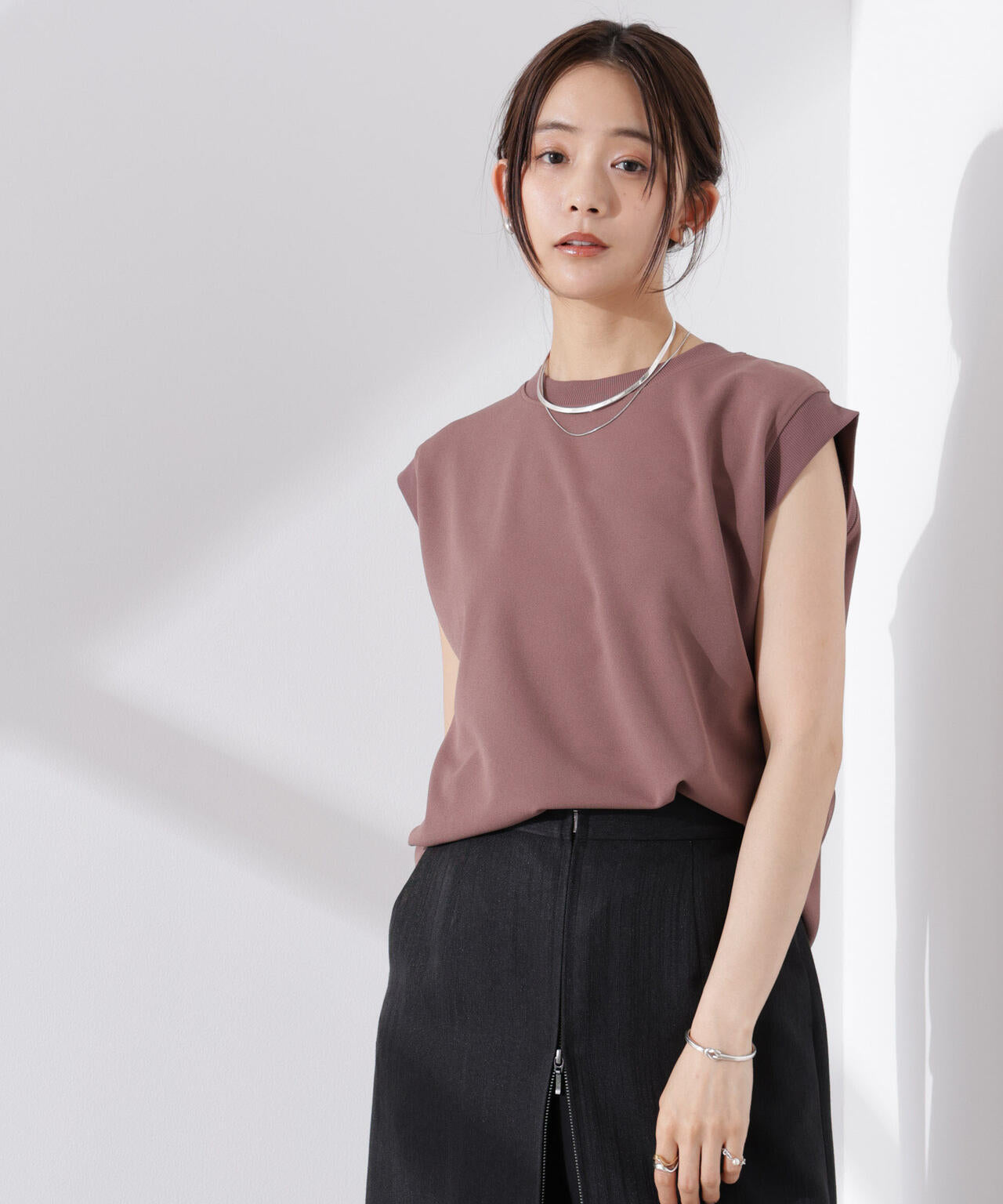 カットジョーゼットノースリーブTシャツ