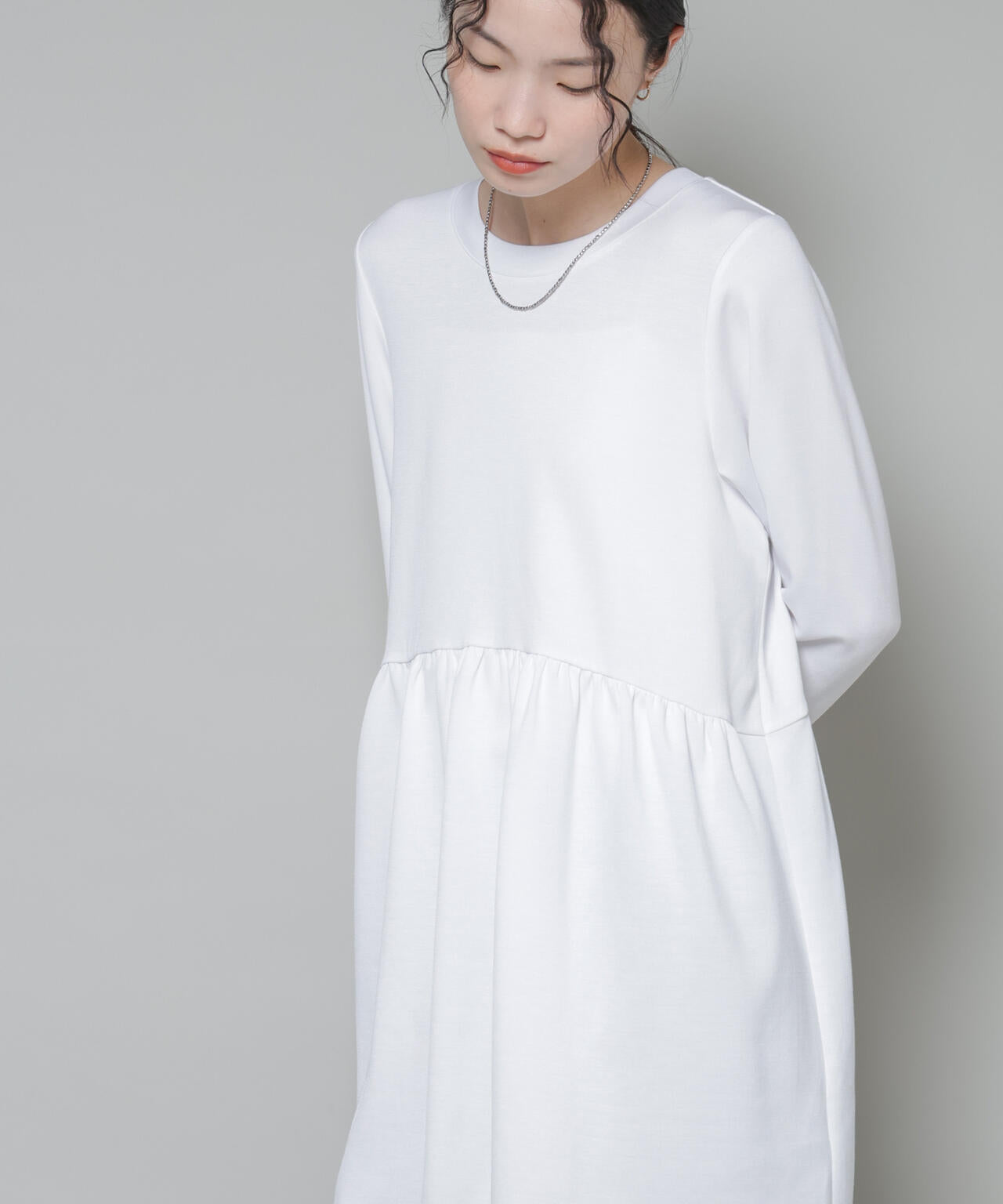 サーモジャージーウエスト切り替えギャザープルオーバー