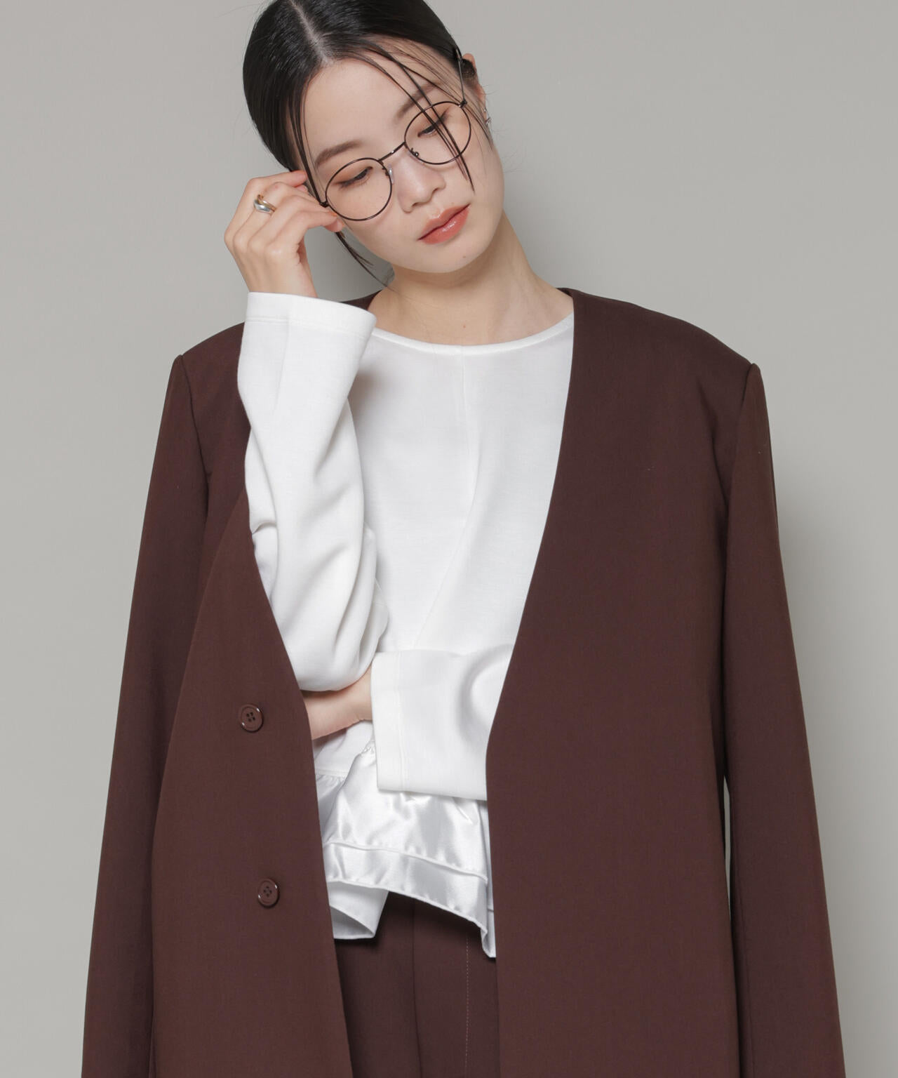 ダンボールカットサテンペプラムトップス