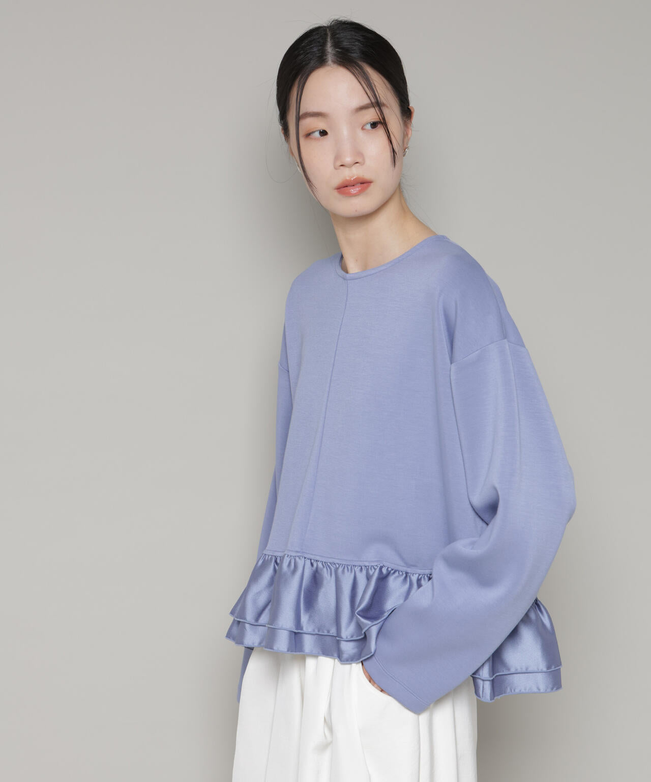 ダンボールカットサテンペプラムトップス