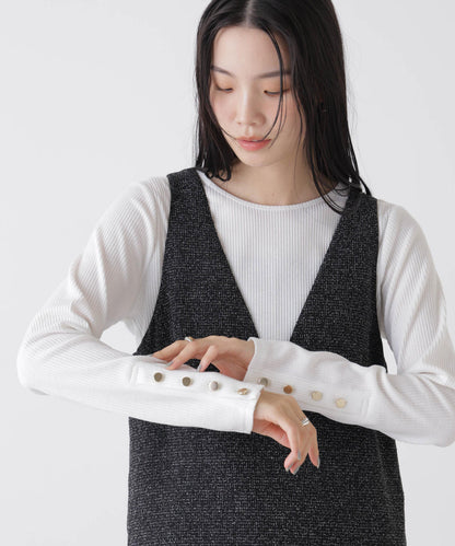 メタルボタンスリーブクルーネックリブカットトップス