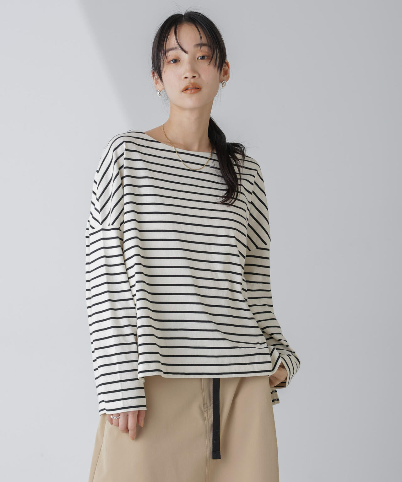 WEB限定/ボーダーワイドドロップトップス